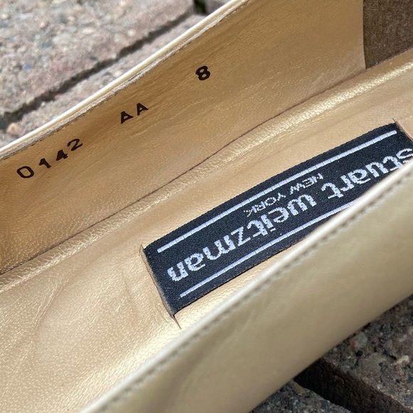 Stuart Weitzman women cream studded heel pumps. Size 8. Good used condition. - Picture 4 of 9